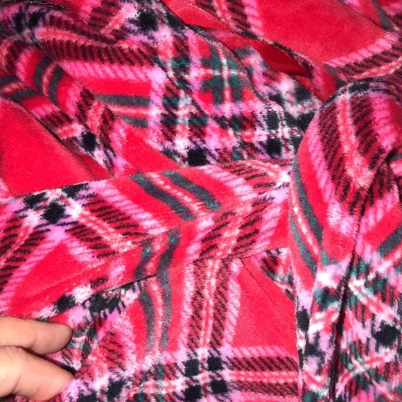 🐠Victorias Secret Ultra Plush Short Plaid Pocketed Cozy Robe Size XS/Sm | NWOT - Picture 5 of 8